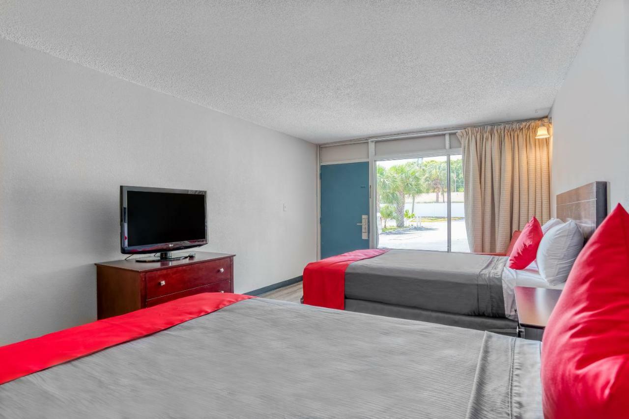 Bayside Inn Pinellas Park - Clearwater Екстер'єр фото
