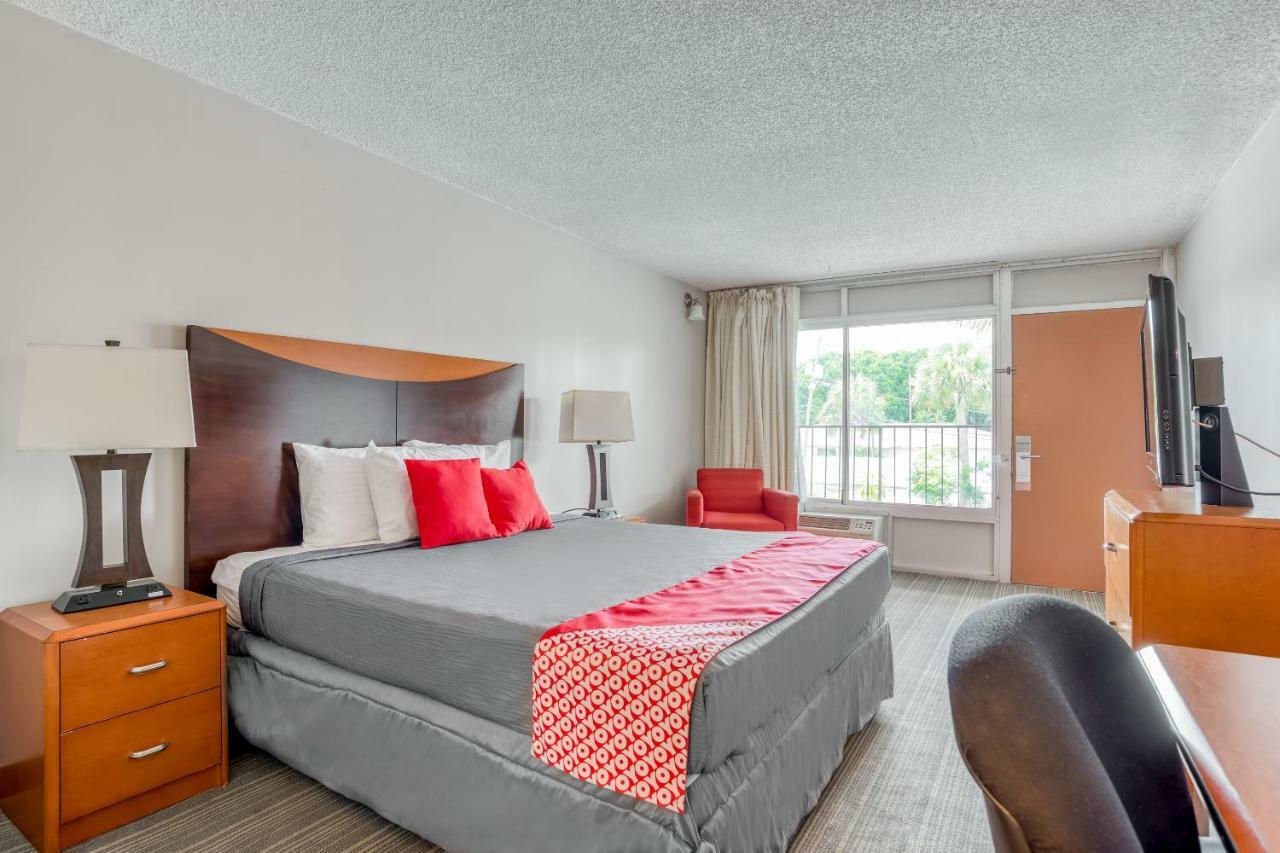 Bayside Inn Pinellas Park - Clearwater Екстер'єр фото