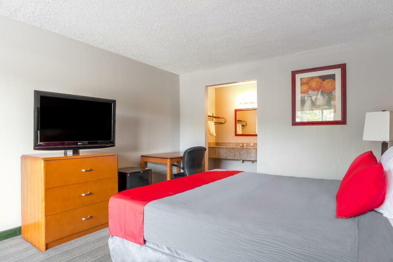 Bayside Inn Pinellas Park - Clearwater Екстер'єр фото